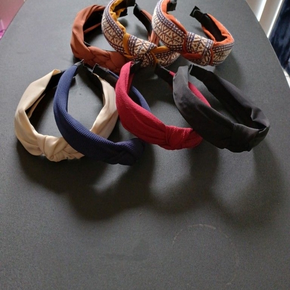 Accessories - Stylish Women's Headbands Set Of 7 With Free Organizer